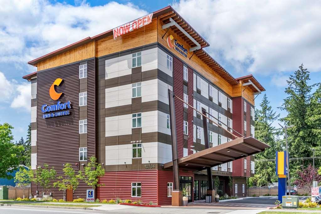 Comfort Inn & Suites Lakewood By Jblm Екстериор снимка